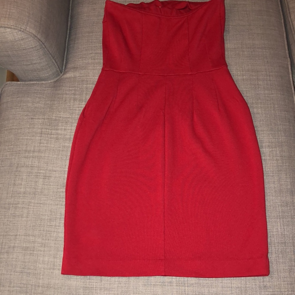 ❌❌Red Halter Dress❌❌ - Picture 3 of 3